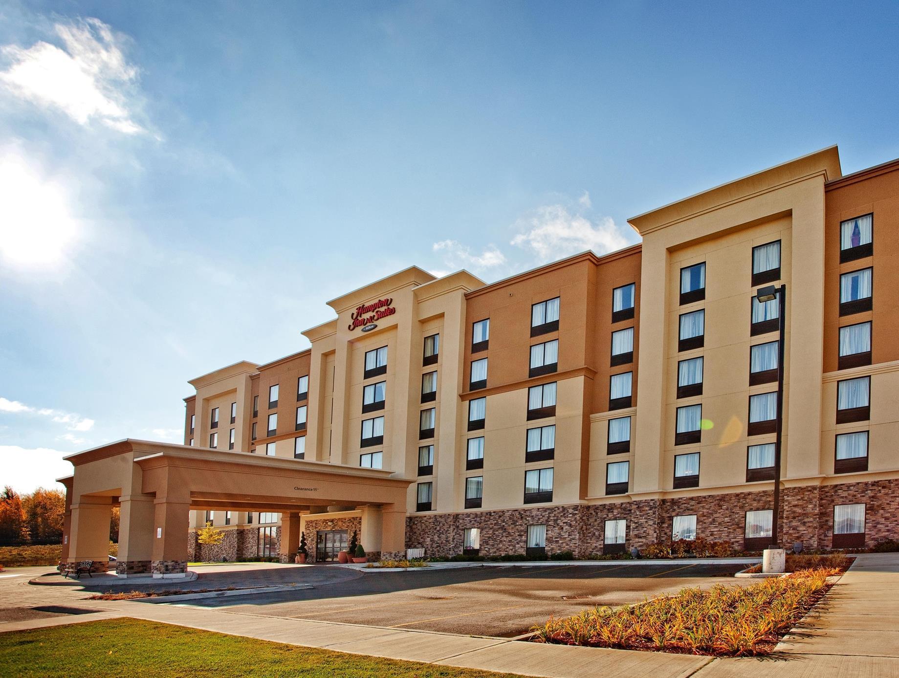 Hampton Inn & Suites By Hilton Barrie Exterior photo